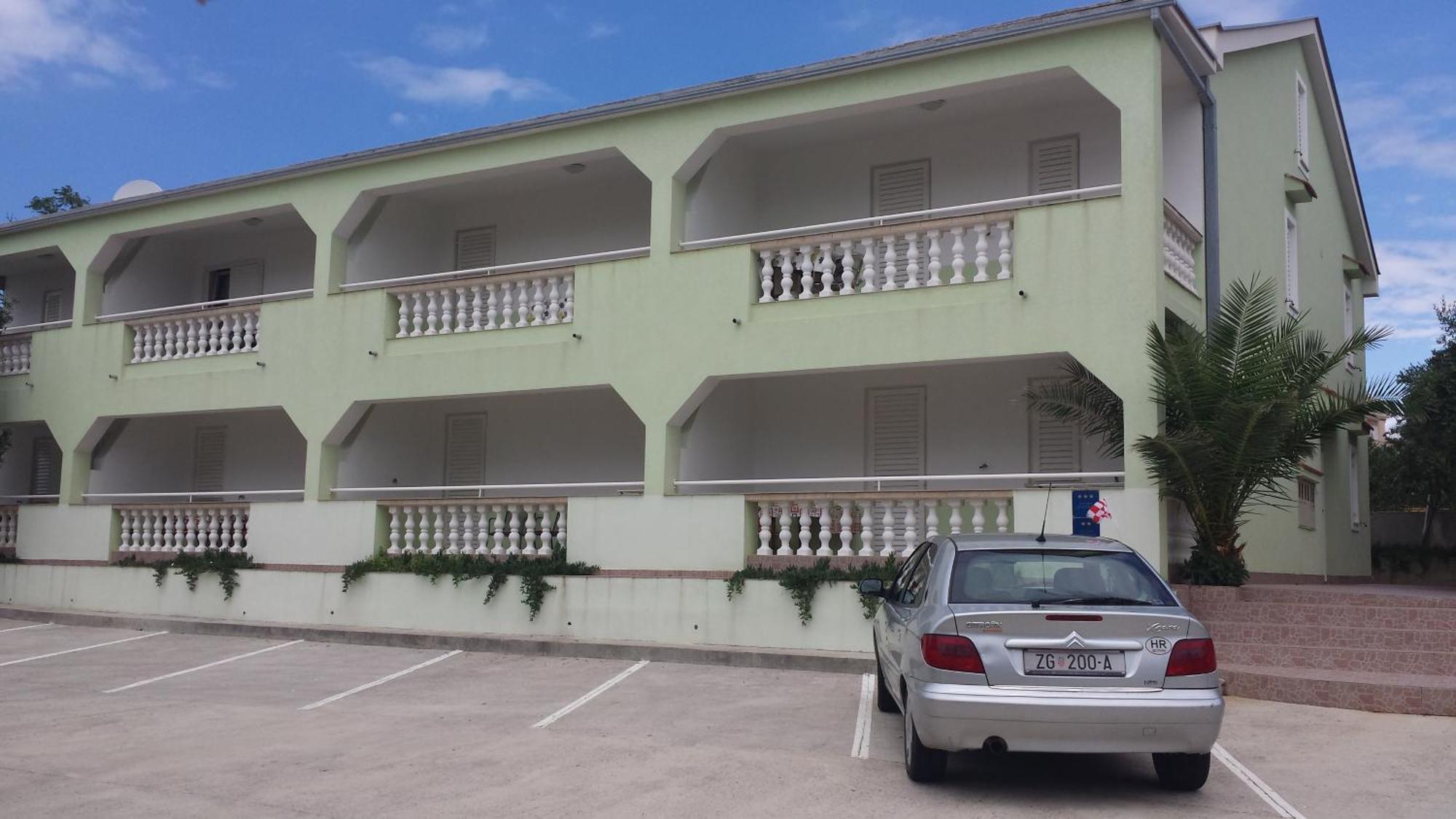 Apartments Svekric نوفاليا المظهر الخارجي الصورة