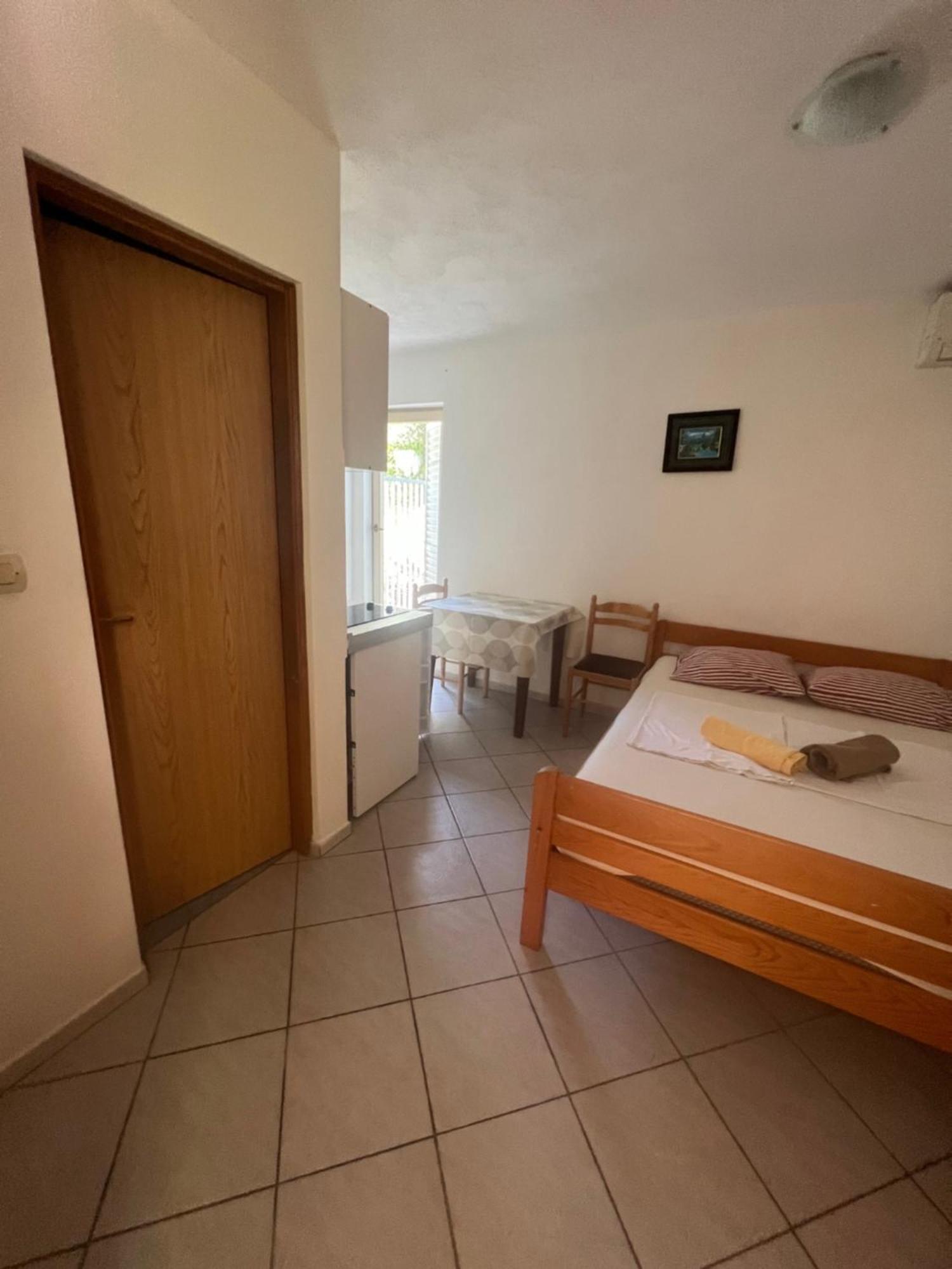 Apartments Svekric نوفاليا المظهر الخارجي الصورة