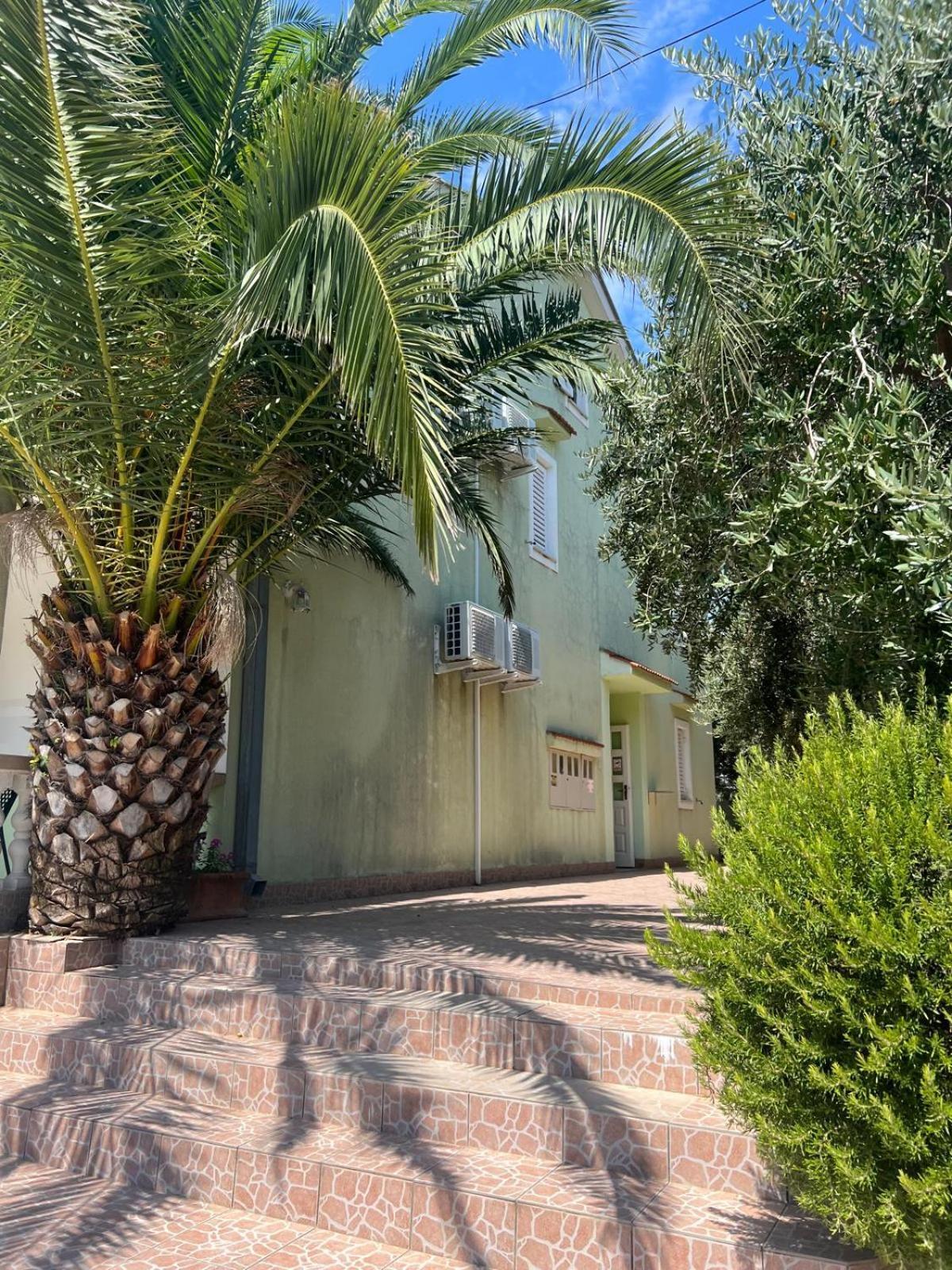 Apartments Svekric نوفاليا المظهر الخارجي الصورة
